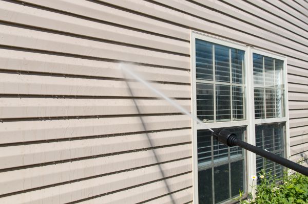 Cost of Pressure Washing in Orlando