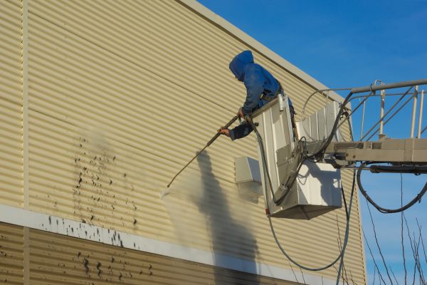 Cost of Commercial Exterior Cleaning in Orlando